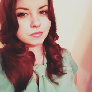 Meet your Posher, Kayla